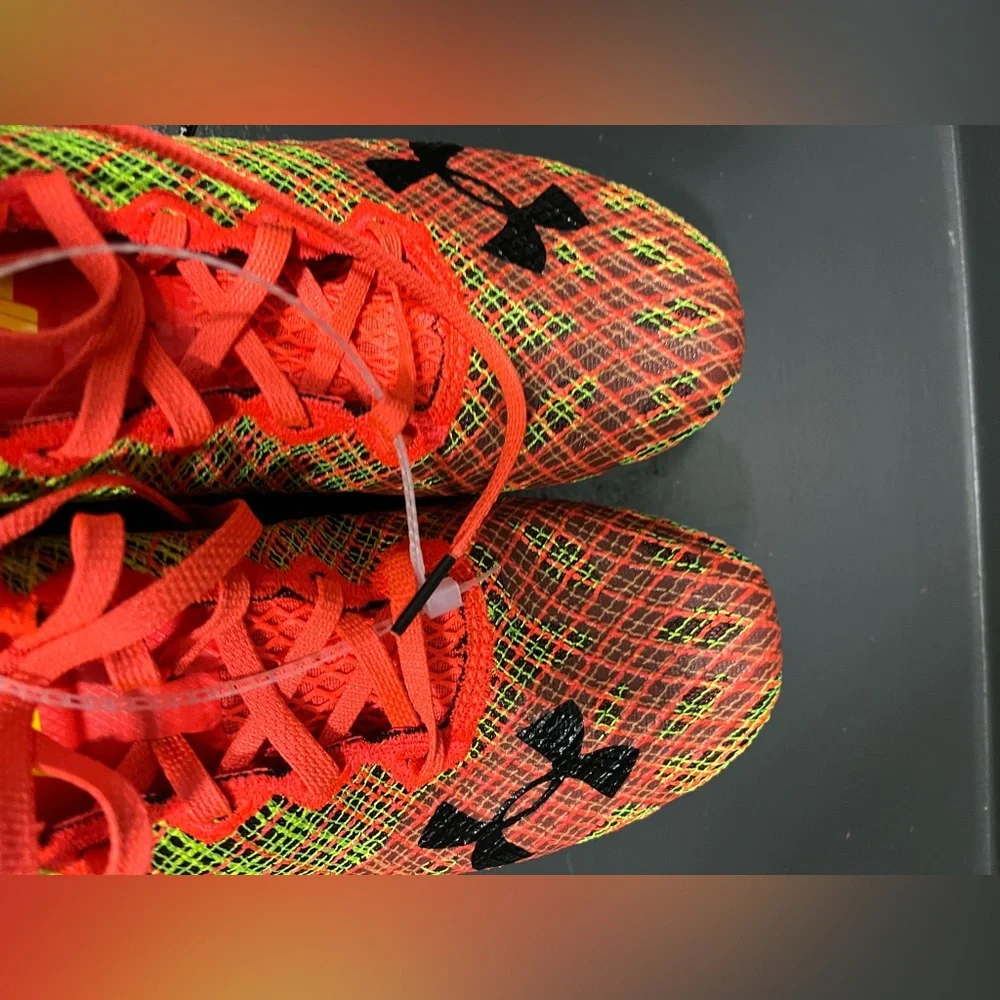 UNDER ARMOUR SPRINT PRO 3 - NWOB - Picture 7 of 10